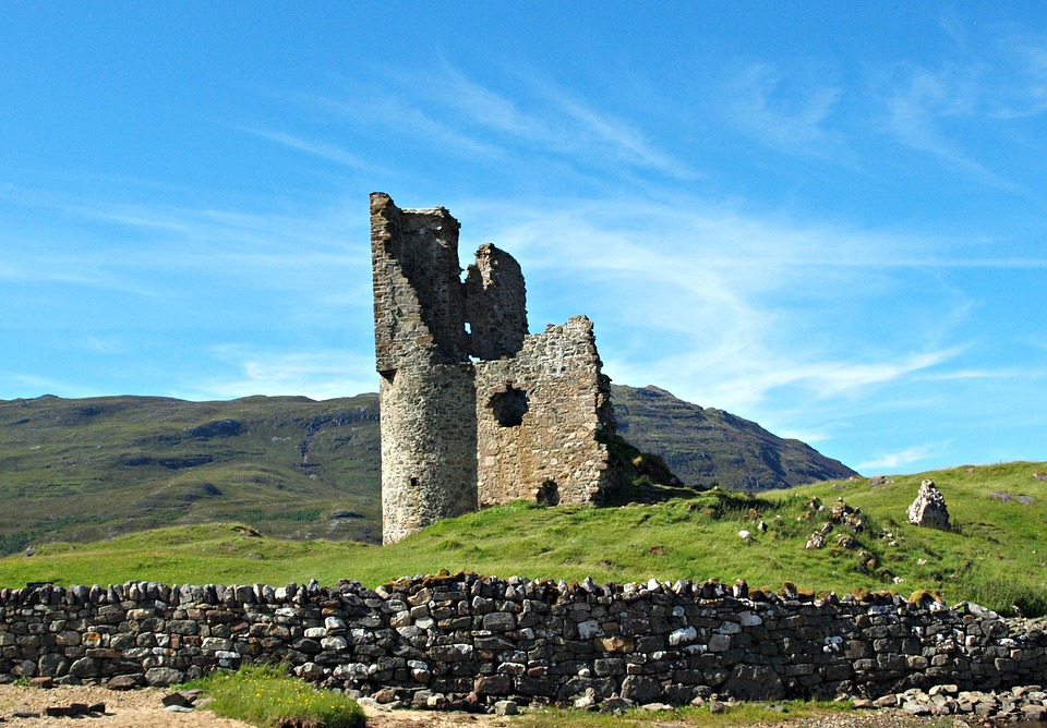 ardvreck-castle-1162483_960_720.jpg