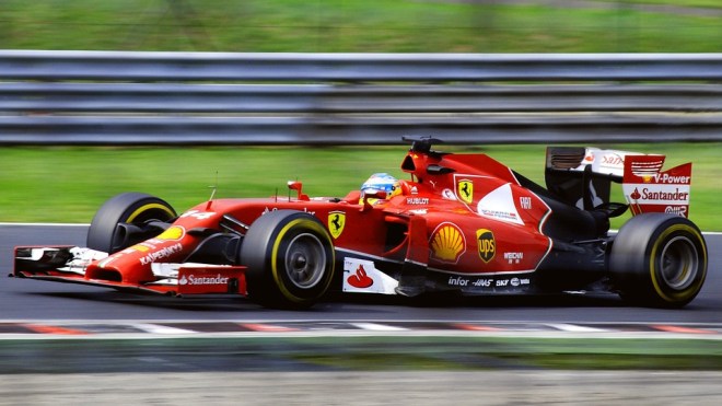 ferrari-490617_960_720.jpg
